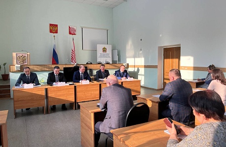 Михаил Лисин ответил на вопросы предпринимателей Иссинского района